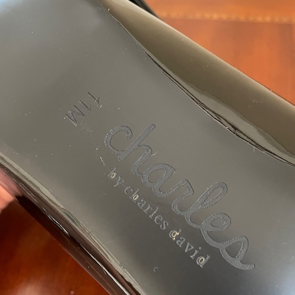 Charles David BL Patent Kitten Heel Pumps - Picture 3 of 8